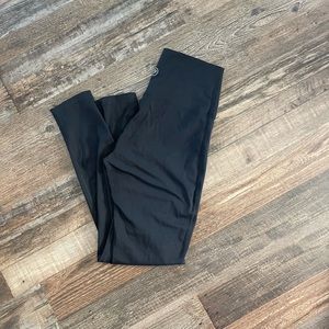 Savvi leggings size medium